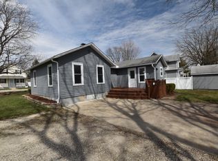 422 W 3rd St, Sandwich, IL 60548