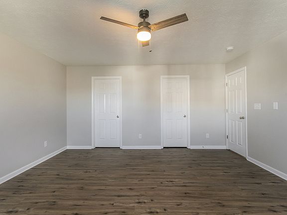 5th image of 2111 Oaks Dr #12