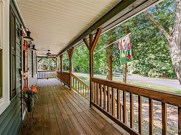 4th image of 7050 Brooking Way