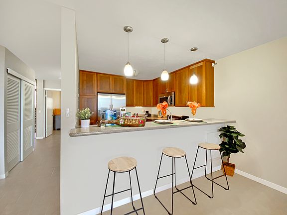 2nd image of 68-3840 Lua Kula St APT D104