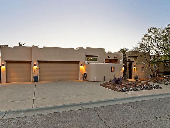 2nd image of 1043 Calle Flor Pl