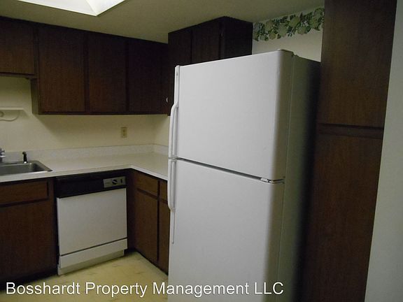 5th image of 559 Fairways Dr #A
