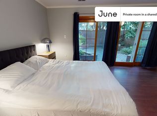 600 7th St SW #1B, Washington, DC 20024