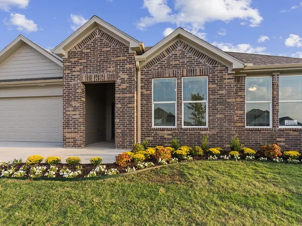 90 Wolfsbridge Loop, Cabot, AR 72023
