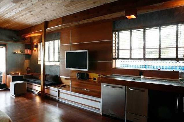 1st image of 221 Collins Ave APT 8