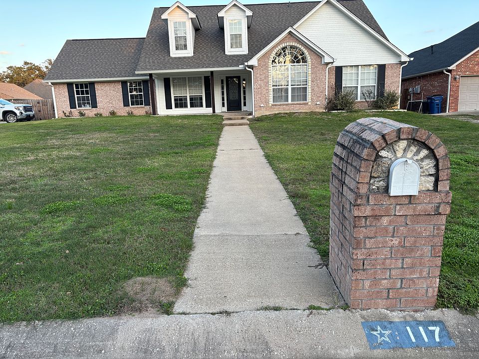 1st image of 117 Winchester Pl