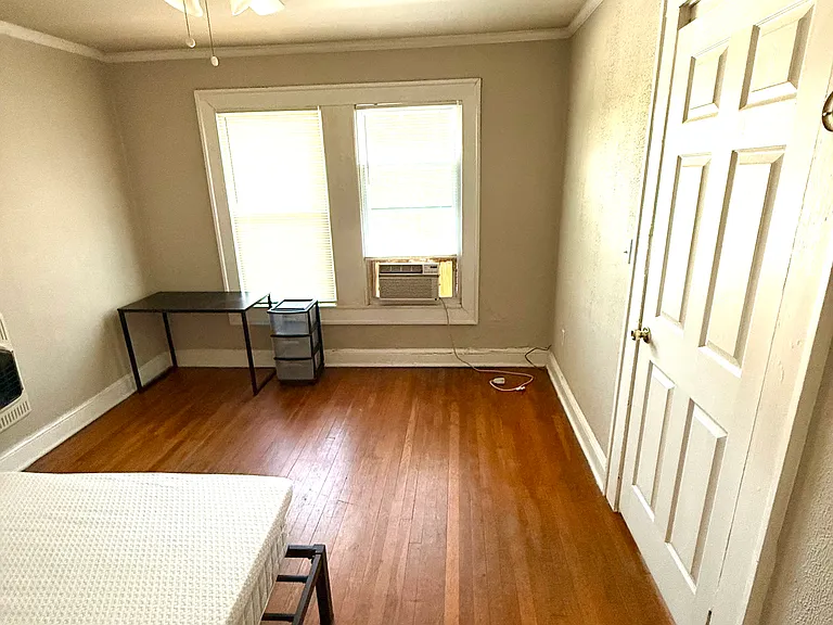 380 6th St NE #7 — Photo 6