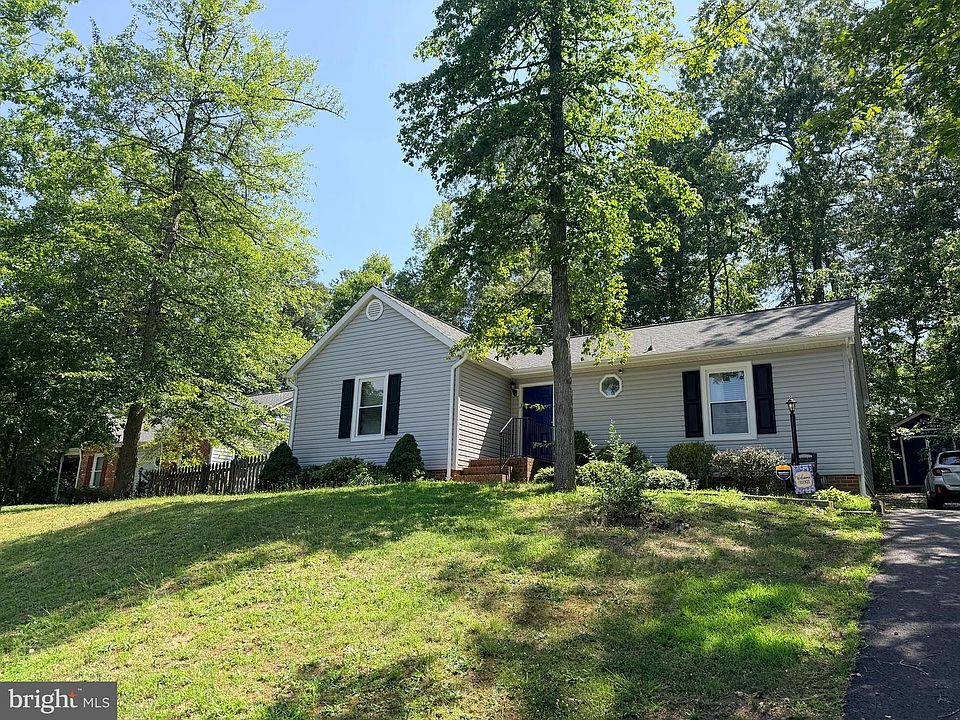 1st image of 10712 Heatherwood Dr