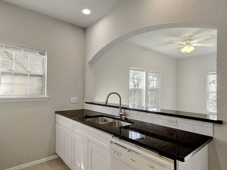 2206 Pennsylvania Ave #A-B — Photo 10