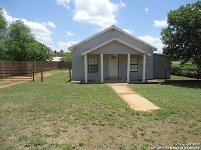 805 La Salle St, Cotulla, TX, 78014