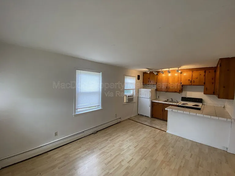 1003 Kenmore Ave #6 — Photo 5