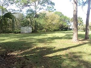3rd image of 5215 Palmetto Dr