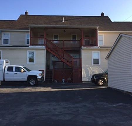 3rd image of 381 Nashua St