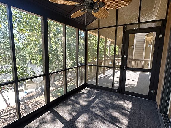 Screened in porch