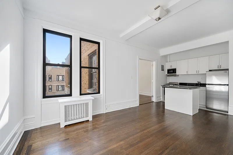 347 West 55th Street — Photo 1