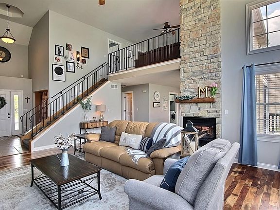 5th image of 12772 Pennsylvania Pl