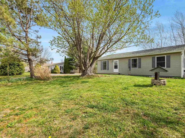 8660 Lacey Heights Ave, Harrisonburg, VA 22802