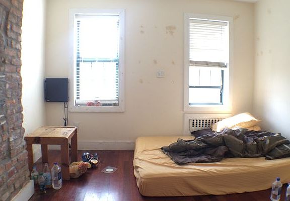 5th image of 149 Wilson Ave #4P