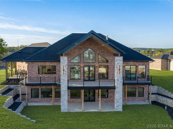 1254 Darwin Dr, Osage Beach, MO 65065