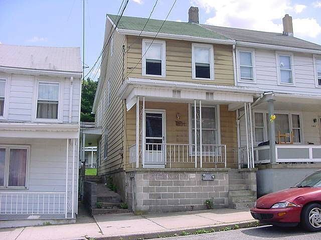 2nd image of 146 Penn St