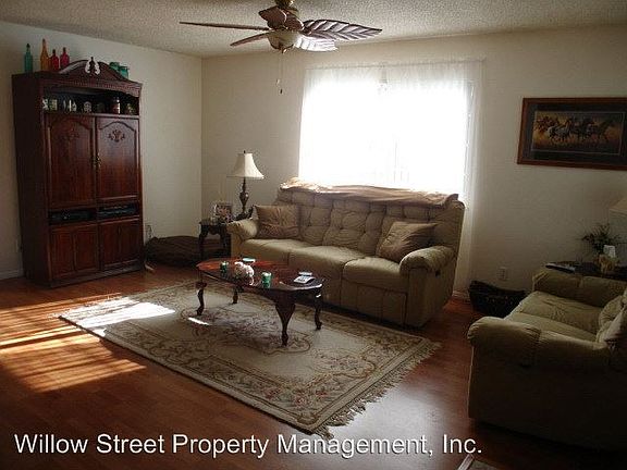 3rd image of 33146 Tetterington St