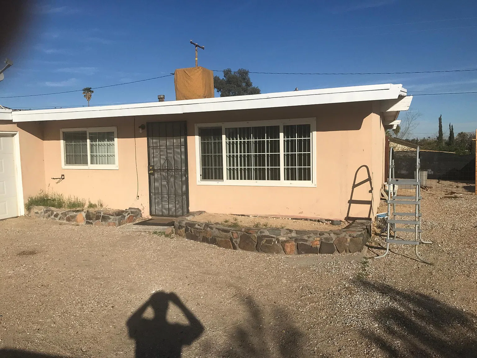 3 bed, 1.5 bath, 1200 sqft, $1,800 — Photo 2