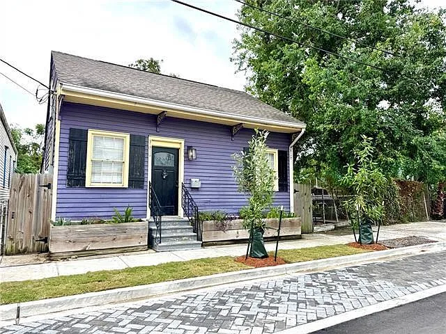 1312 Arts St