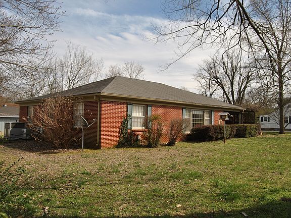 4th image of 802 Kingwood Dr