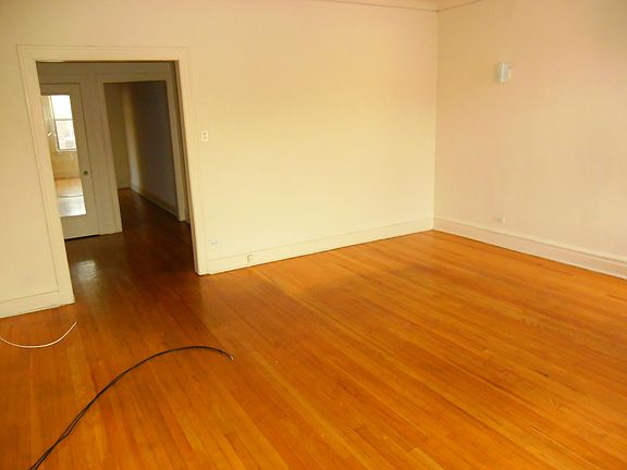 2nd image of 6653 N Ashland Ave