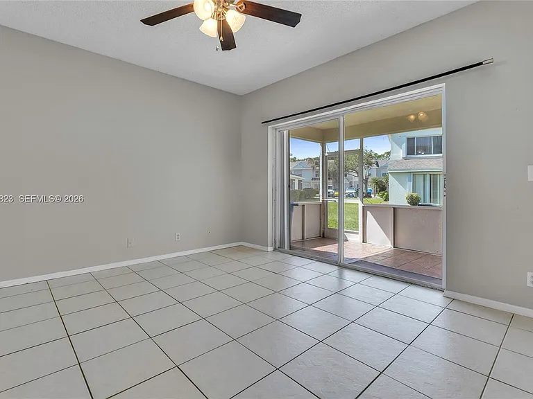 16640 Hemingway Dr #16640 — Photo 10