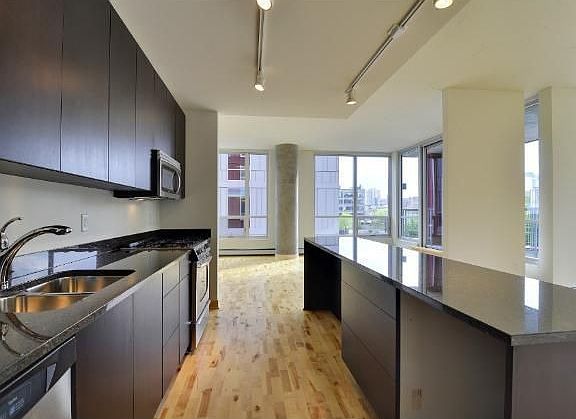 2nd image of 901 2nd St S #207