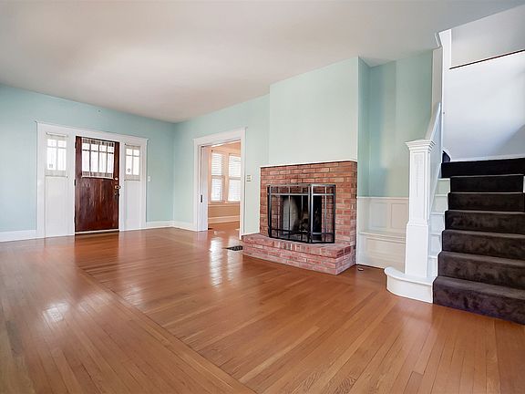 5th image of 1333 Cryer Ave