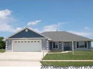 504 Beacon Hill Cir, Urbana, IL 61802