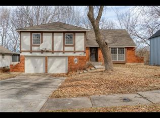 9729 Melrose Dr, Overland Park, KS 66214