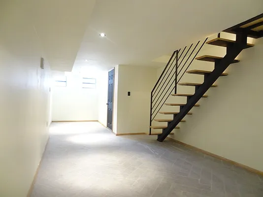 Rented by P Management | media 36