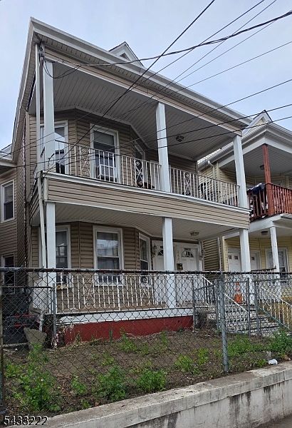 1st image of 266 Madison St