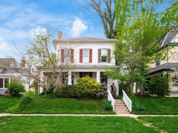 263 N Washington St, Delaware, OH 43015