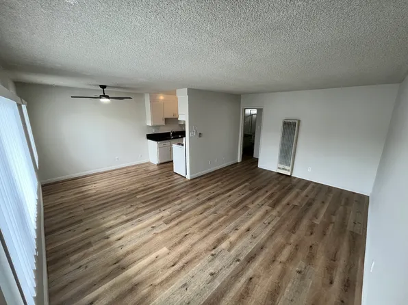 25904 Viana Ave APT 20, Lomita, CA 90717