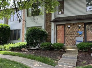 14 Thistledale Ct #B, Saint Peters, MO 63376
