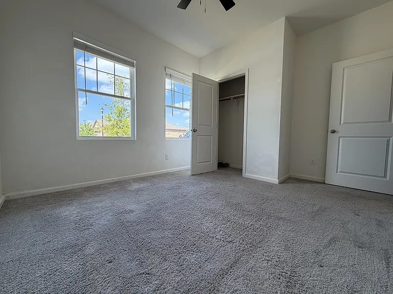 684 Crestridge Dr — Photo 17