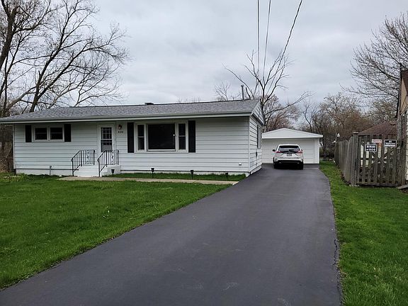 2nd image of 5210 N Pleasant View Dr