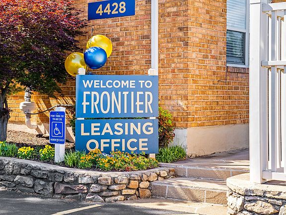 Leasing Office