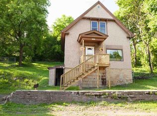 19604 Sampson St, Hancock, MI 49930