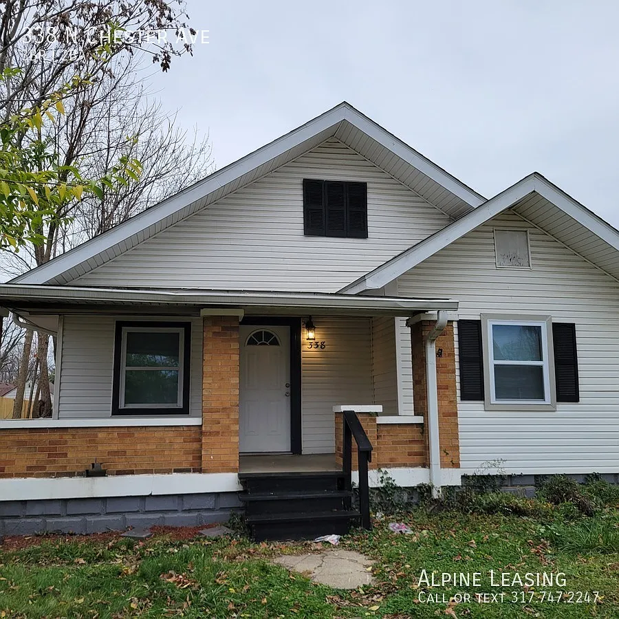 338 N Chester Ave photo 1