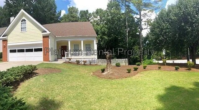 3 bed, 2.0 bath, 1996 sqft, $2,300 — Photo 4