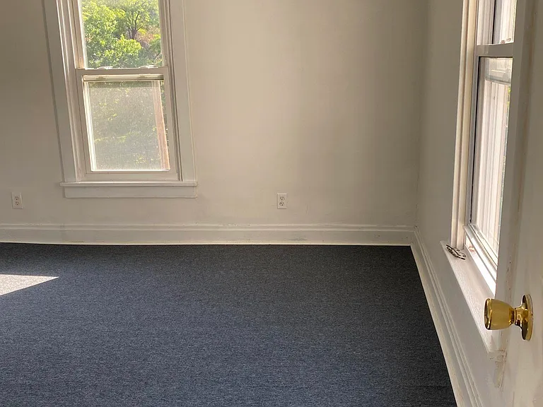 61 Pointview Rd #2 — Photo 33
