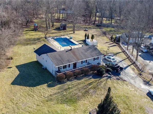 220 Main Street, Hebron, CT 06248