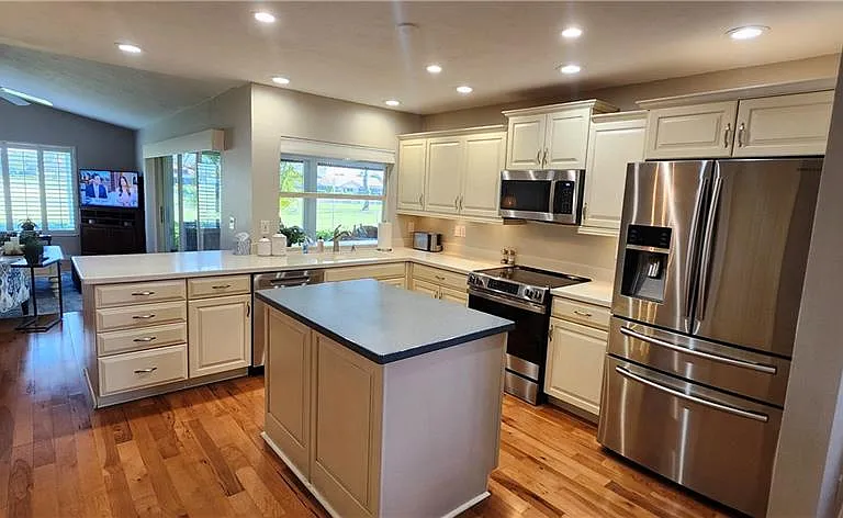 1417 Foxfire Ln — Photo 4