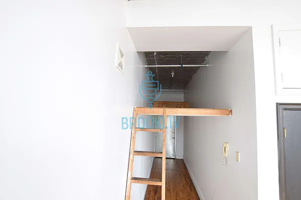 Rented by null | media 45