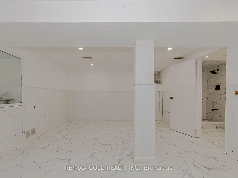 55 Hamilton St — Photo 18